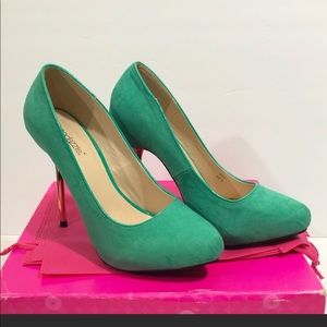 Esti from Shoe Dazzle in Sea Green Sz 7 EUC